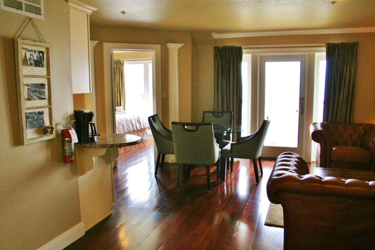 Oasis Suites Hotel 纳格斯黑德 外观 照片